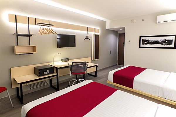 City Express Plus By Marriott Cancun Aeropuerto Riviera Exteriör bild